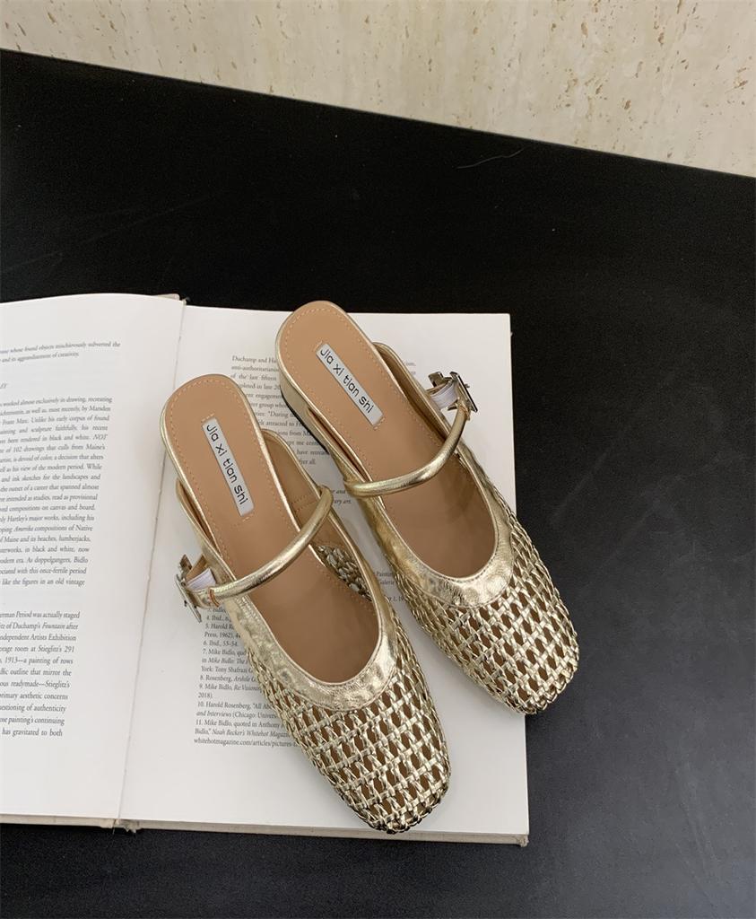 2025 new hollow woven bag head slippers women's low-heeled cool slippers one word with thick heel large size half-drag sandals women