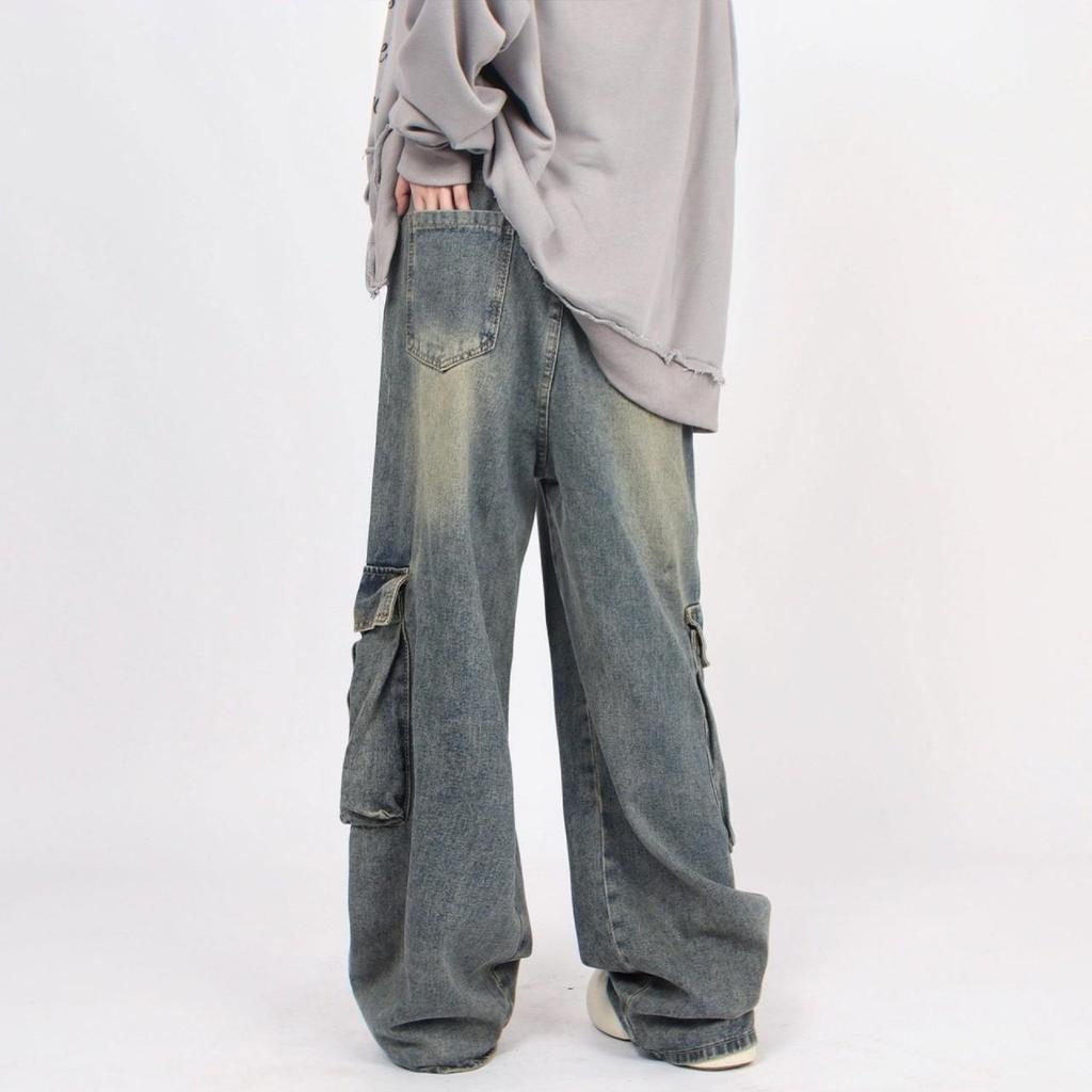 Men's American Retro Washed Wide-Leg Jeans with Big Pockets - Loose Straight-Leg Workwear Pants for Spring & Autumn.