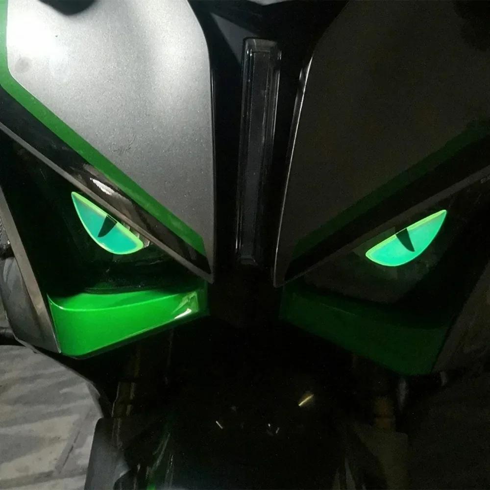 Luminous Cat Eye Car Sticker 3D Demon Eyes Car Motorcycle Electric Vehicle Night Light Warning Decoration Decal for Suzuki
