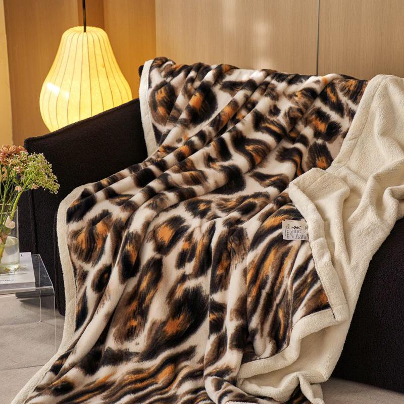 

Фланелевый плед с леопардовым принтом Осенне-зимний Утолщенный Теплый Плюшевый Плед для Дивана Кровати Размер Квин Двуспальный Уютный Мягкий Одеяло 1.0x1.5m Kid Size кофейный