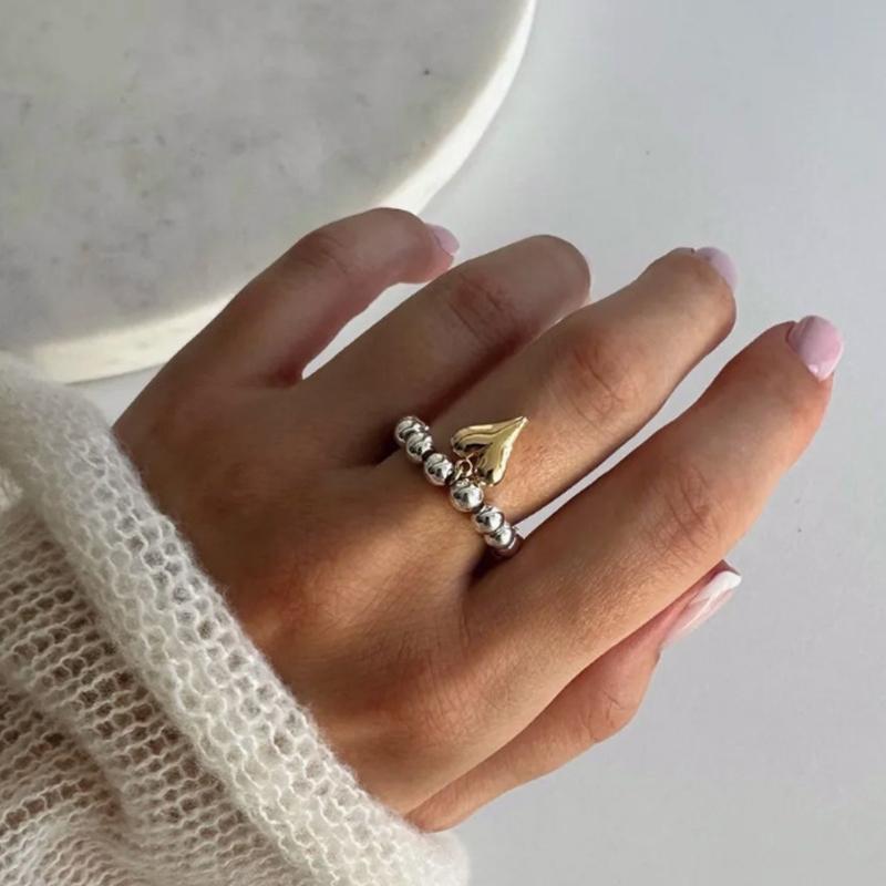Fashionable Geometric Heart Pendant Ring Stainless Steel Elastic Rope Round Bead Jewelry for Parties and Everyday Wear
