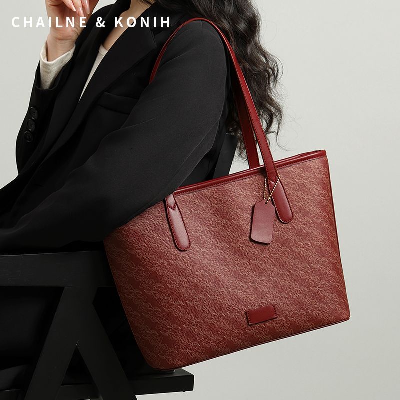 

[Ruyi Xiangyun] Large Capacity Tote Bag Women 2025 New Commuter Red Wedding Bag Bride Underarm Bag Zhu Yinghong