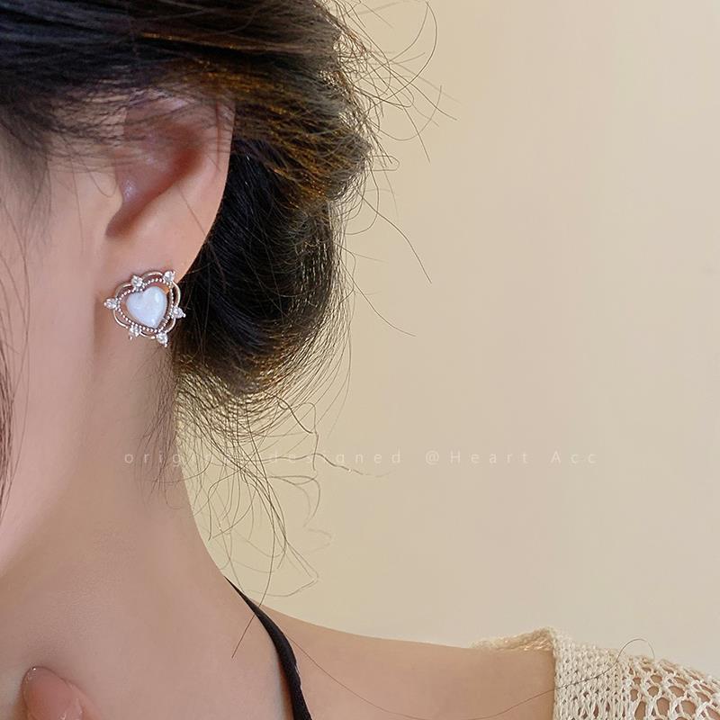 Bright Stars, Opal Love Stud Earrings Women'S Light Luxury Exquisite Temperament Versatile Fashion Ear Jewelry