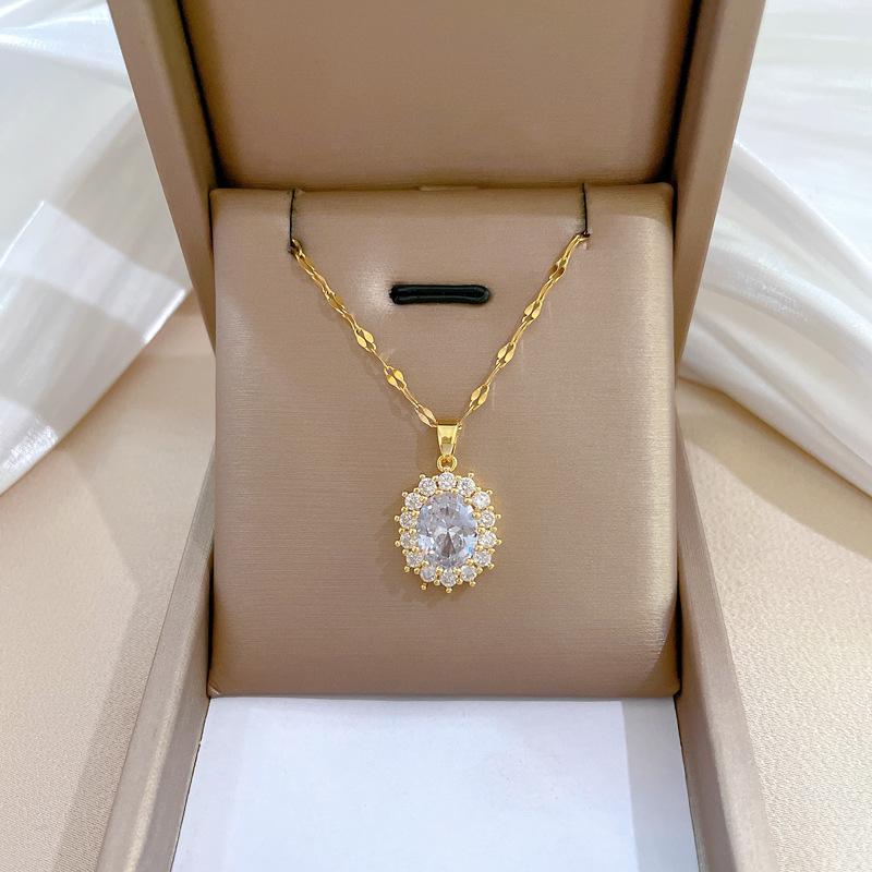 Light Luxury Full Diamond Micro-Inlaid Design Temperament Smart Shining Necklace Women, Simple Pendant