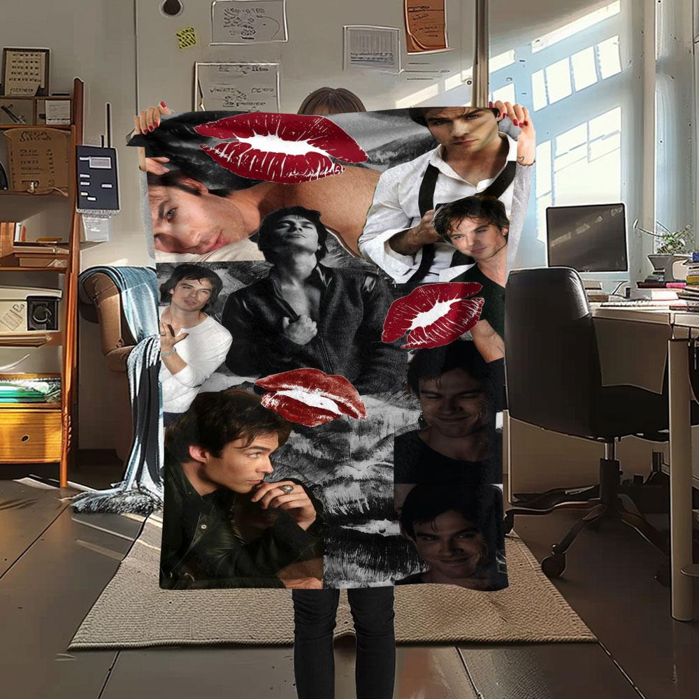 1PC The Vampire Patterned Flannel Blanket Suitable For All Seasons for Home Decor Warmth and Comfort Gifts Holiday Present