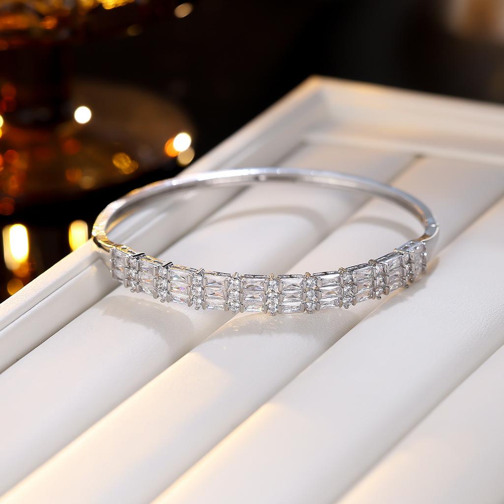 Light Luxury Open-ended Women's Fashionable and Versatile Zircon Bracelet High-end Ventilation Bracelet