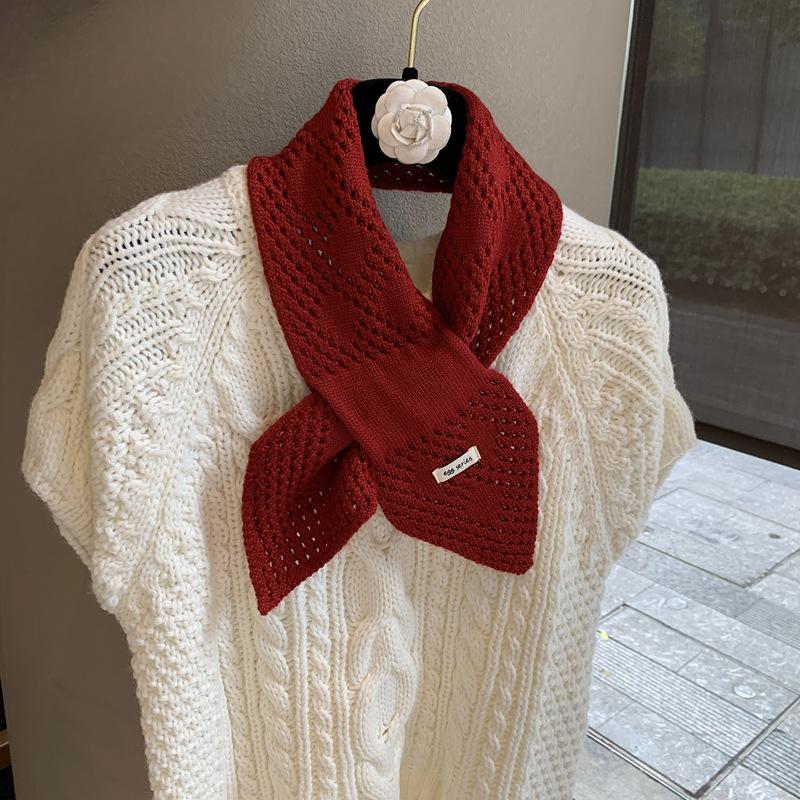 Vintage Hollow Knitted Cross Small Scarf Lazy Perforated Scarf Neck Pack Wear Versatile Scarf Decoration