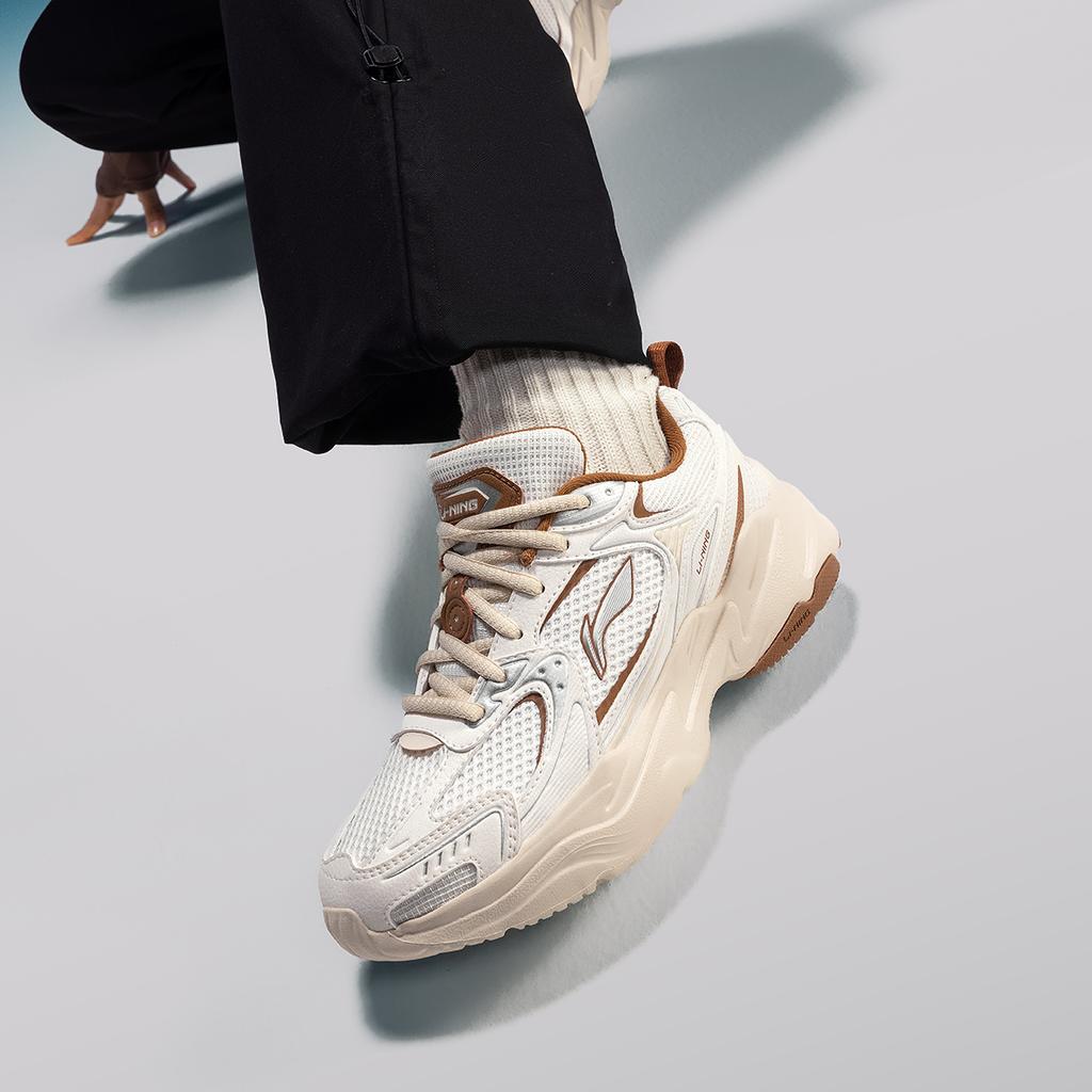 New LiNing Meteor 2K Cushioning, Slip Resistant, And Abrasion Resistant Low Top Running Shoes Women's White Umber AGCU358-2