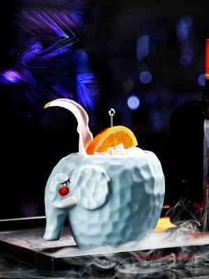 480ml Sky Blue Cute Elephant Ceramics Tiki Mug Restaurant Hotel Molecular Smoked Cocktail Glass Hawaiian Beach Party Drink Cups