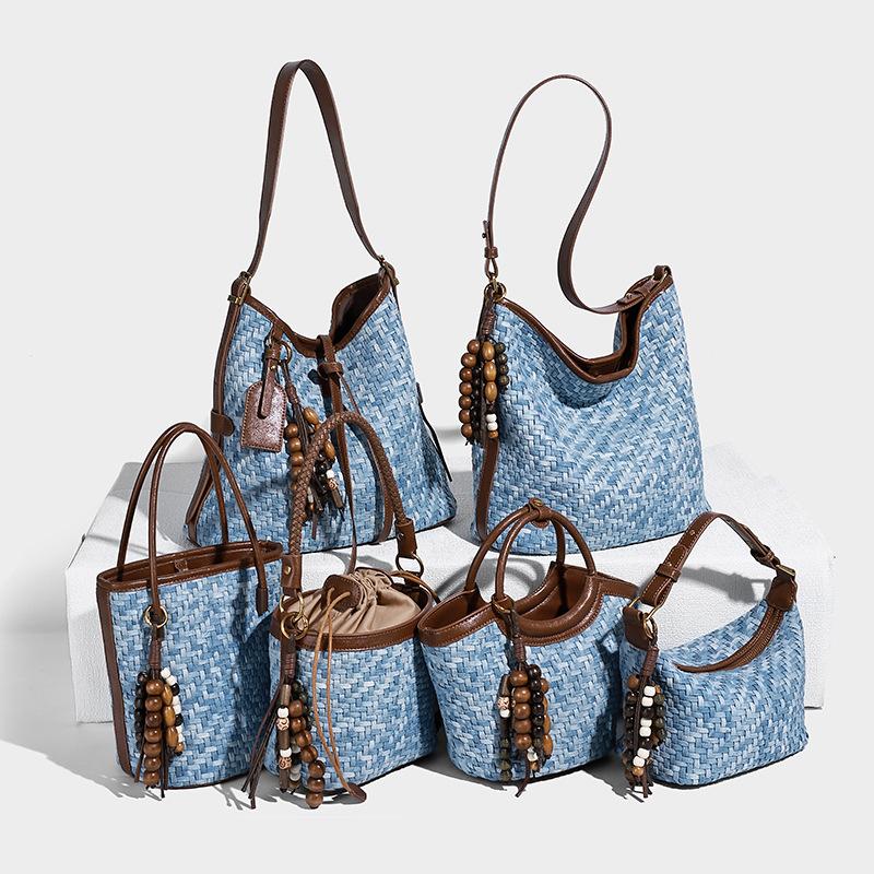 2025 New Trendy Versatile Simple Woven Bucket Bag Large Capacity Tote Bag Fashionable Shoulder Crossbody Bag for Women
