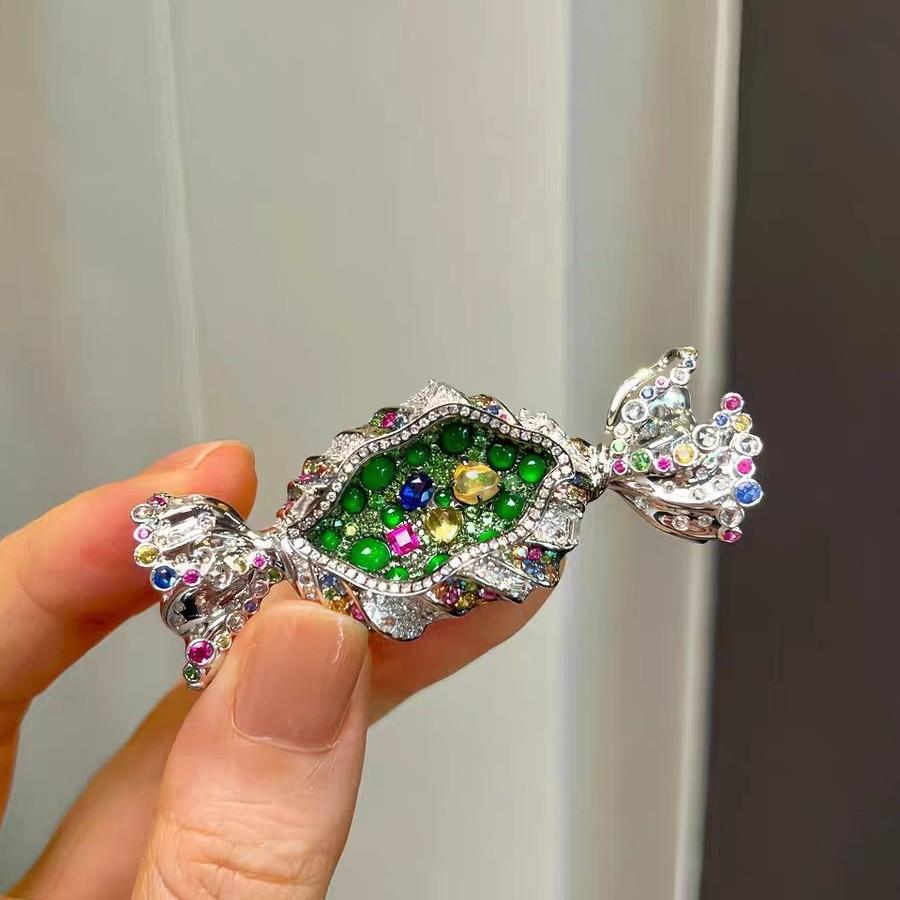 "Candy Secret Realm" Mori Green Candy Brooch Niche Unique Light Luxury Full Diamond Pin Symphony Exquisite Corsage
