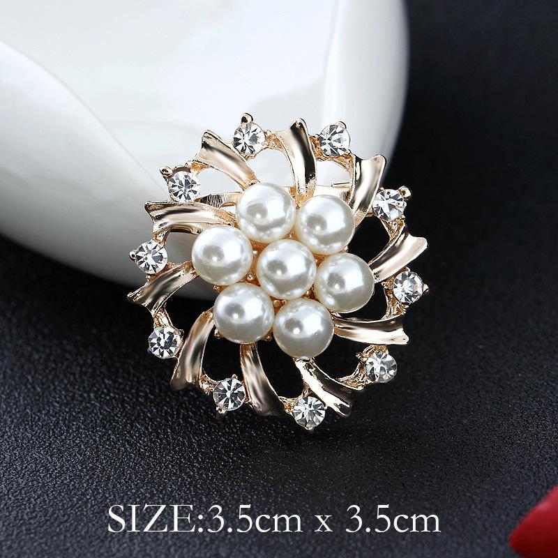Spilla Corona di Perle e Strass di Cristallo Coreano - Spilla Versatile per Sciarpe da Donna con Spedizione Gratuita