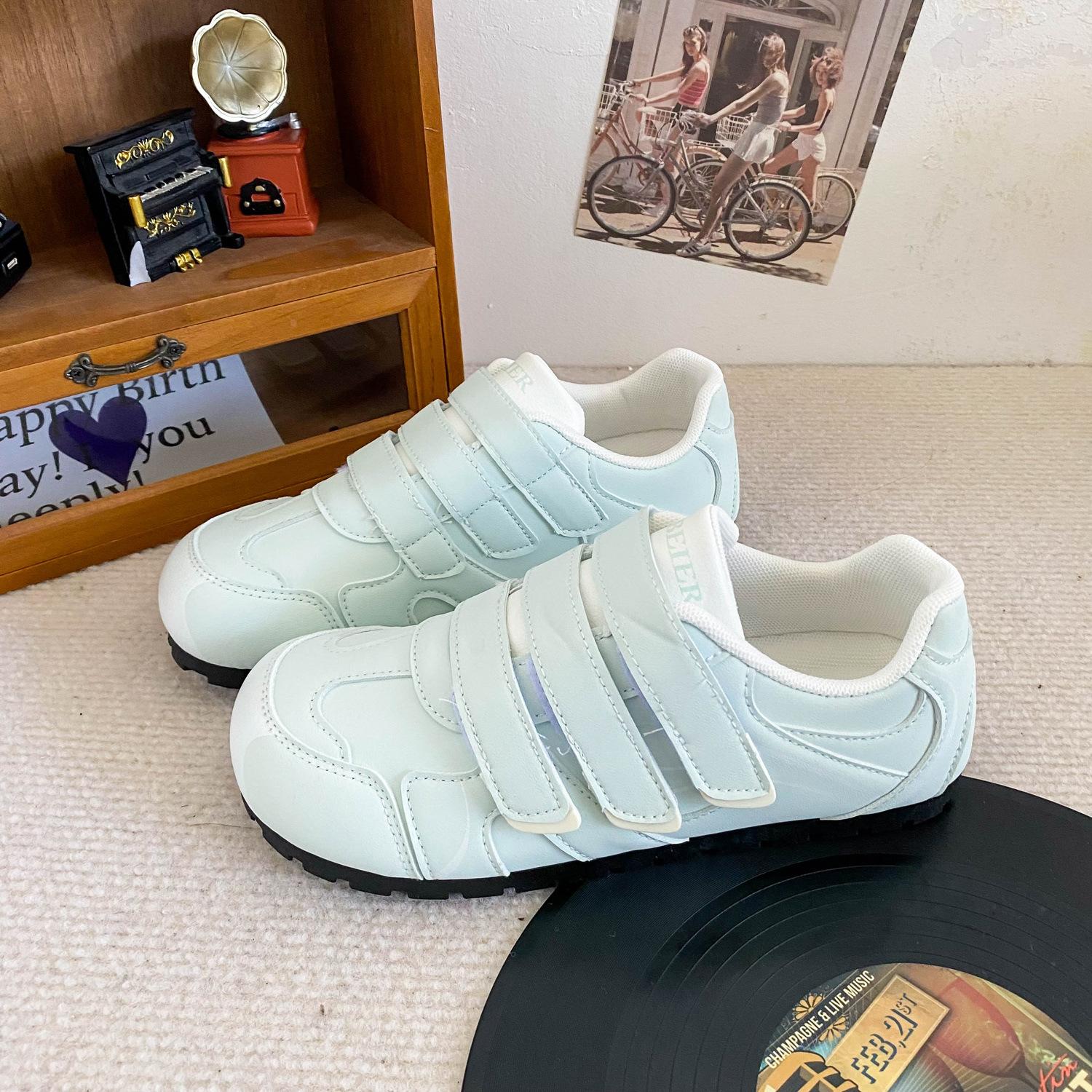 

B3508 latex insole/Velcro mango head white shoes women s lightweight explosion 2024 new board shoes German training shoes 40 м ята зелений колір