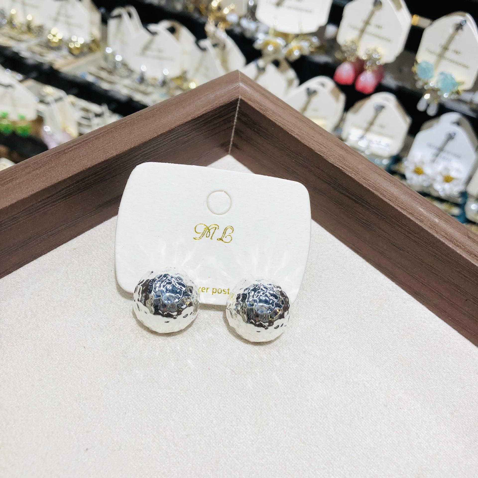 Textured Folded Metal Ball Earrings Women s Vintage Luxury Korean Style Jewelry Accessories Round Ball Earrings
