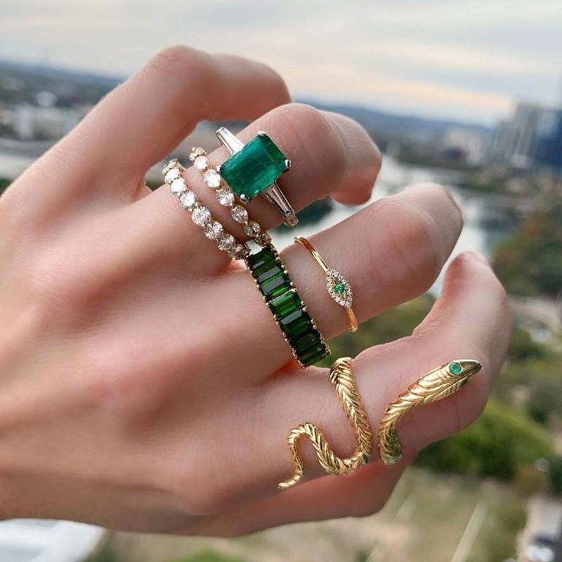 Popular jewelry, ring jewelry, snake-shaped love imitation emerald with diamonds ins wind five-piece ring for women