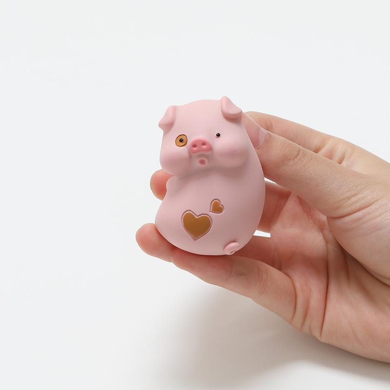 Pink Pig Holding Love Refrigerator Sticker Magnetic Magnet Po Wall 3D Resin Cultural and Creative Product Personality Gift
