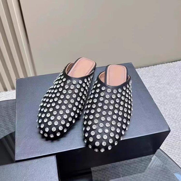 Fashion 2024 Summer Round Head Rivet Water Diamond Sandals Slippers Fashionable and Comfortable Flat Bottom Women's 43 Large Sandals