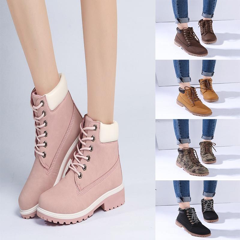 Elegant Women's Work Boots With Timeless Appeal And Outdoor Versatility