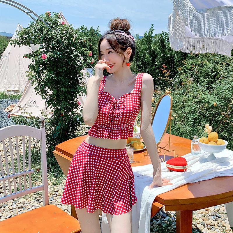 

Women s Summer Skirted Split Swimsuit: Tummy Control, Slimming, Push-Up, Sexy, Student Style Medium красный