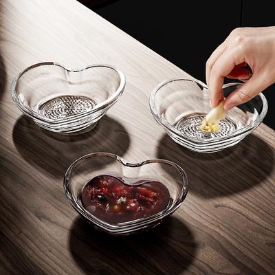Herzförmige Glas-Schleif-Dippschale Japanischer Stil Küche Haushalt Knoblauchpüree Senf Yamswurzel-Reibplatte Soßenschale Geschenk