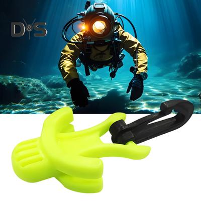 Držák na potápěčský regulátor dýchání Scuba Octo s černým plastovým klipem, držák na regulátor dýchání pro 2. stupeň, klip na chobotnici, držák náustku pro potápění