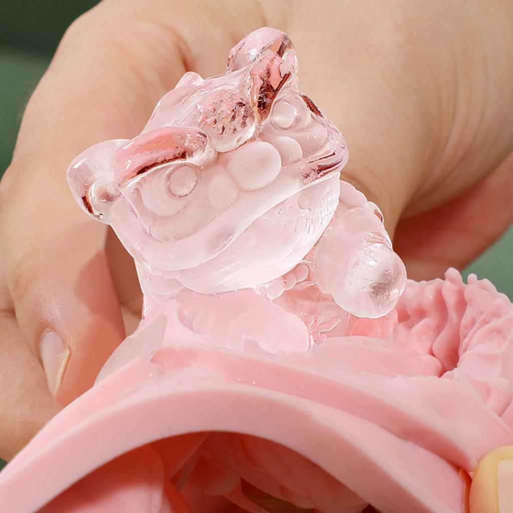 Easily Release Ice Mold Hanging Cup Lion Shape Ice Tray Flexible Silicone Ice Maker for Cocktails Coffee Enduring