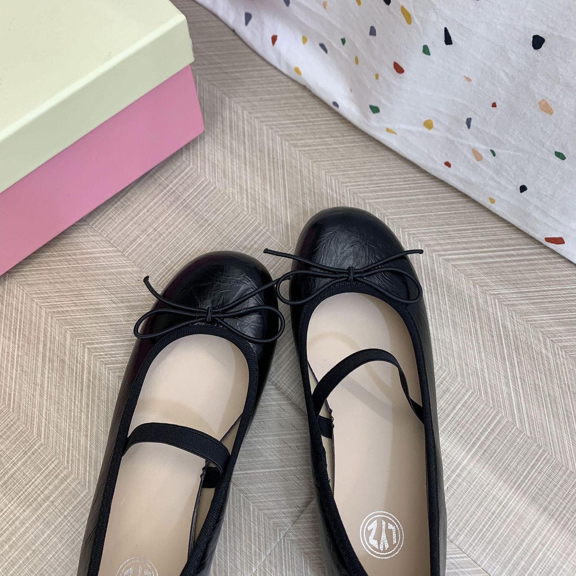 

Белая круглая голова с юбкой, легкий рот, толстый каблук, одинарная обувь женская, 2025 новая летняя, ретро, французские балетки Мэри Джейн 40 чёрный