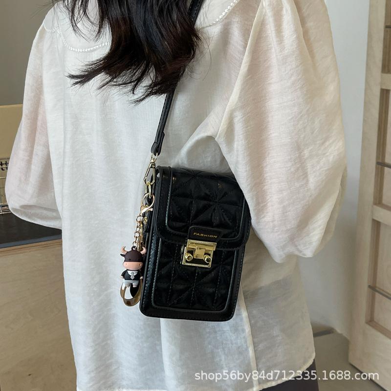 Niche high-end bag women's 2025 new fashion diamond mobile phone bag commuting versatile casual shoulder bag