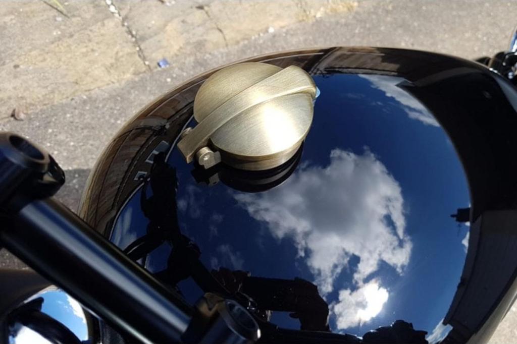 Motone Korek Wlewu Paliwa Monza Vintage Mosiądz T100/T120 SpeedTwin900 Scrambler900 MNZ008