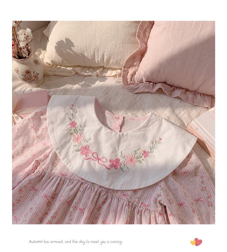 2026 Autumn Korean Style Girls' Floral Embroidery Dress with Doll Collar and Long Sleeves