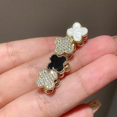 Mode Ingelegde Diamant Klaver Magnetische Oorclip Geavanceerd Gevoel Voor Exquise Zonder Oorgaten IJzeren Magneet Oorbellen Oorbot Clip Dames Oorbellen