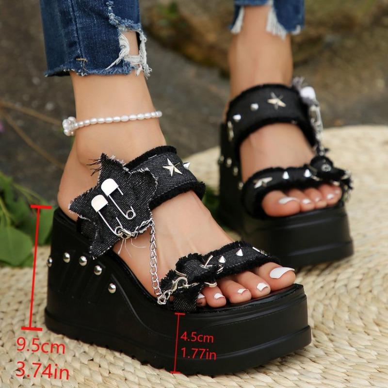 Women Peep Toe Black Wedge Sandals Lady Summer Casual Outwear Platform Sandals Chain Buckle Punk Lolita Shoes Sandale Femme