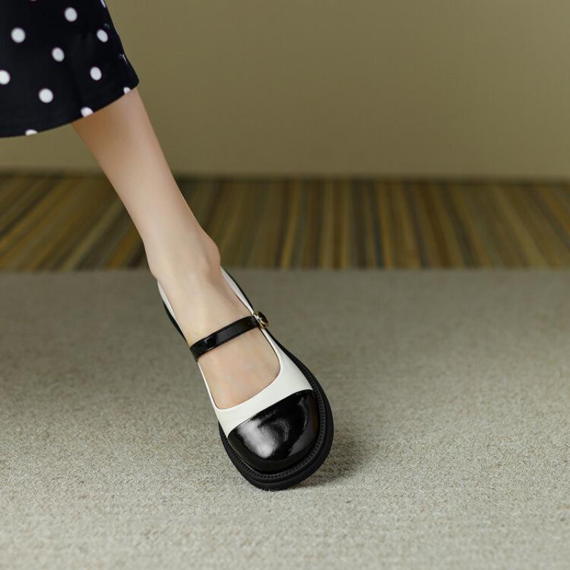 New Women's Square Heel Flat Shoes Casual Low-top Leather Shoes Women's Low-heeled Lazy Shoes One-pedal Women's Single Shoes Shallow Mouth