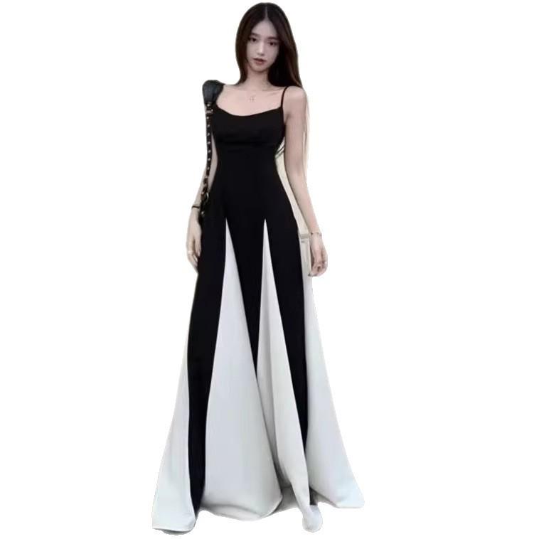 Französisches Chic Schwarz-Weiß Spaghettiträgerkleid mit Taillenbetonung und fließendem langem Rock für Damen
