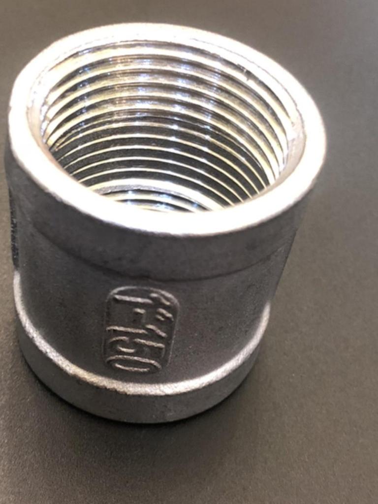 304 Stainless Steel Internal Thread Pipe Coupling Connector, Threaded Double Internal Joint, 4 Points.