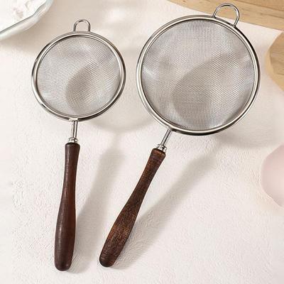 1 pièce Cuillère filtrante en maille d'acier inoxydable avec manche en bois Cuillère filtrante à farine Filtre à huile pour aliments frits de cuisine domestique Outil de pâtisserie