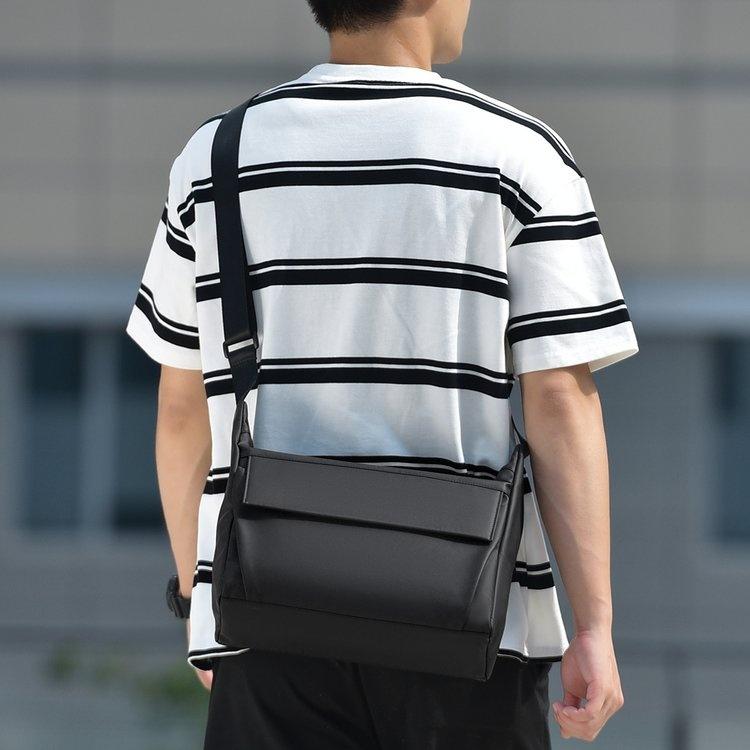 Casual Waterproof Messenger Bag Shoulder Bag
