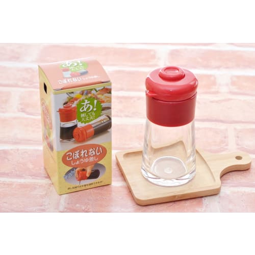 Seiei Spill-Resistant Soy Sauce Dispenser, Red