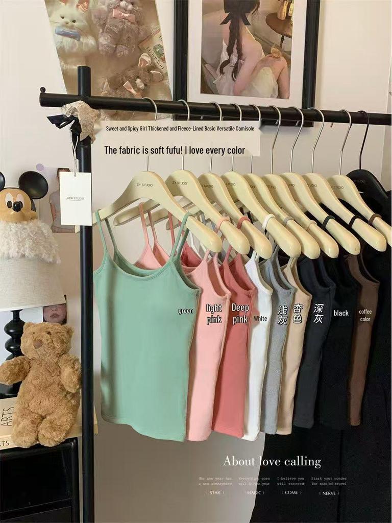 Chic U-Neck Padded Spaghetti Strap Velvet Winter Tank Top