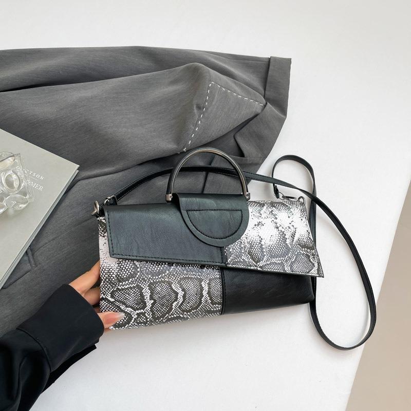 

Handbag New trendy large-capacity banquet handbag women s fashion temperament messenger bag women s small bag handbag