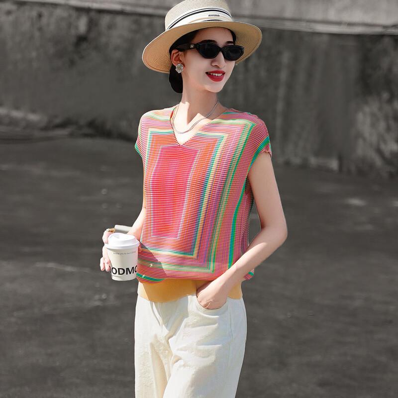 Lansere 2026 Summer Geometric V-Neck Pleated Lightweight Top F