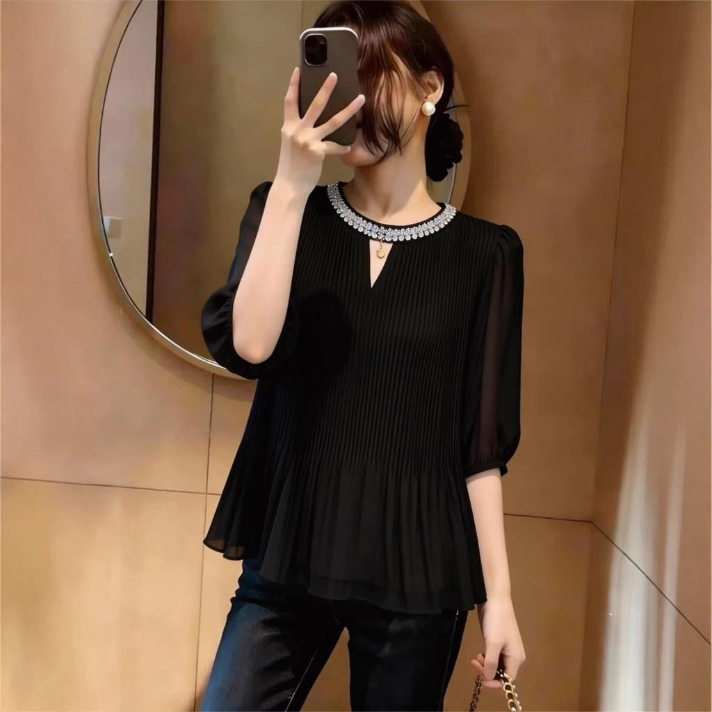 Summer new Korean version of foreign temperament age-reducing short-sleeved chiffon shirt women's loose large-size short-sleeved shirt women A