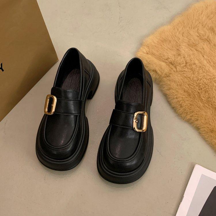 

Женские лоферы на платформе 2025 новая осень колледж британский стиль маленькие кожаные туфли один педаль одинарные туфли Мэри Джейн женская обувь 35