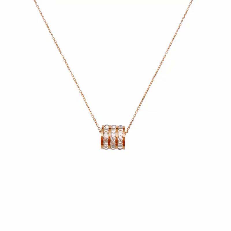Elegant Small Waist Pendant Necklace for Women - Light Luxury Collarbone Chain with Trendy Design