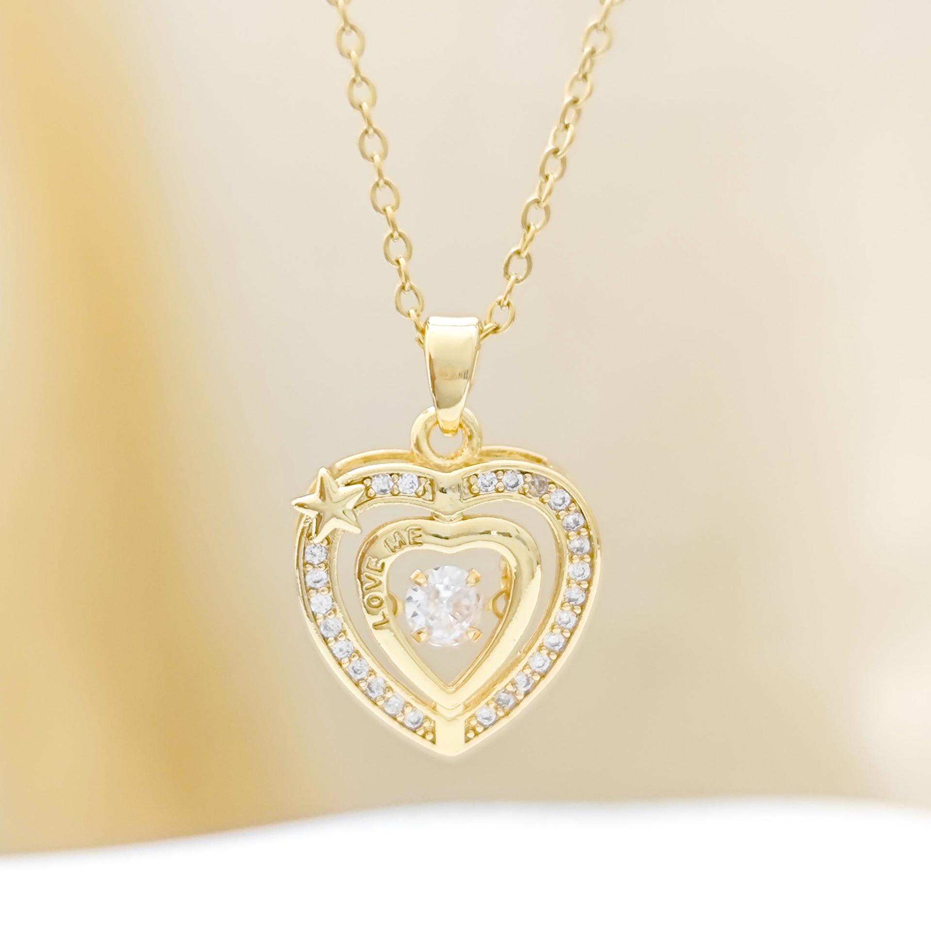 

Cross Love Pendant Necklace for Women - High-End Exquisite Clavicle Chain, Light Luxury Versatile Accessory