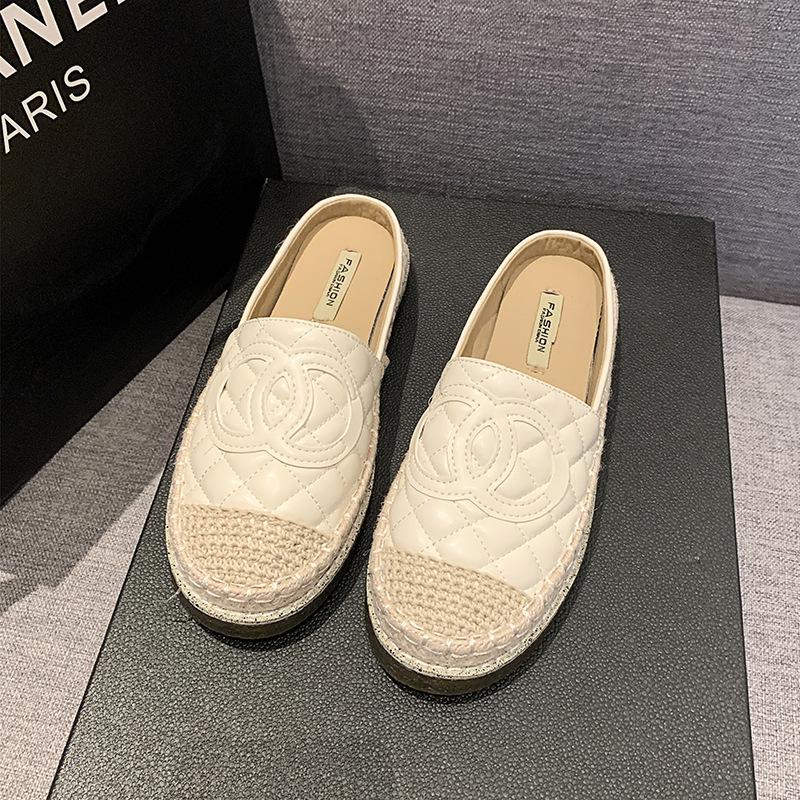 Xiaoxiangfeng fisherman shoes bag head half slippers women's summer wear French flat shoes third trimester edema one pedal sandals