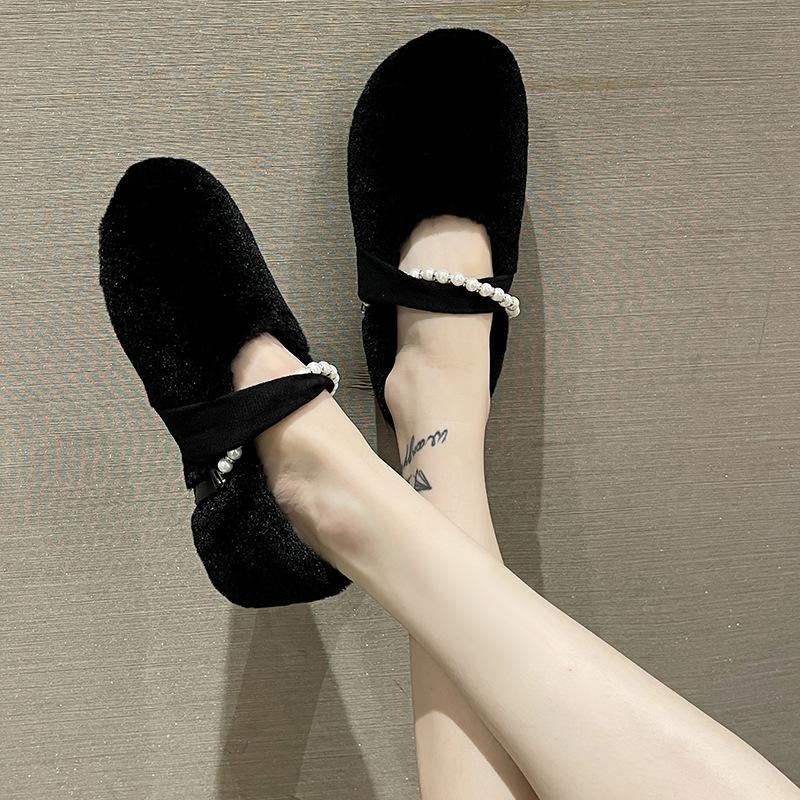 Light mouth fluffy shoes women's one-word flat-bottomed plush cotton shoes fashionable Mary Jane shoes with skirts autumn and winter plush belts