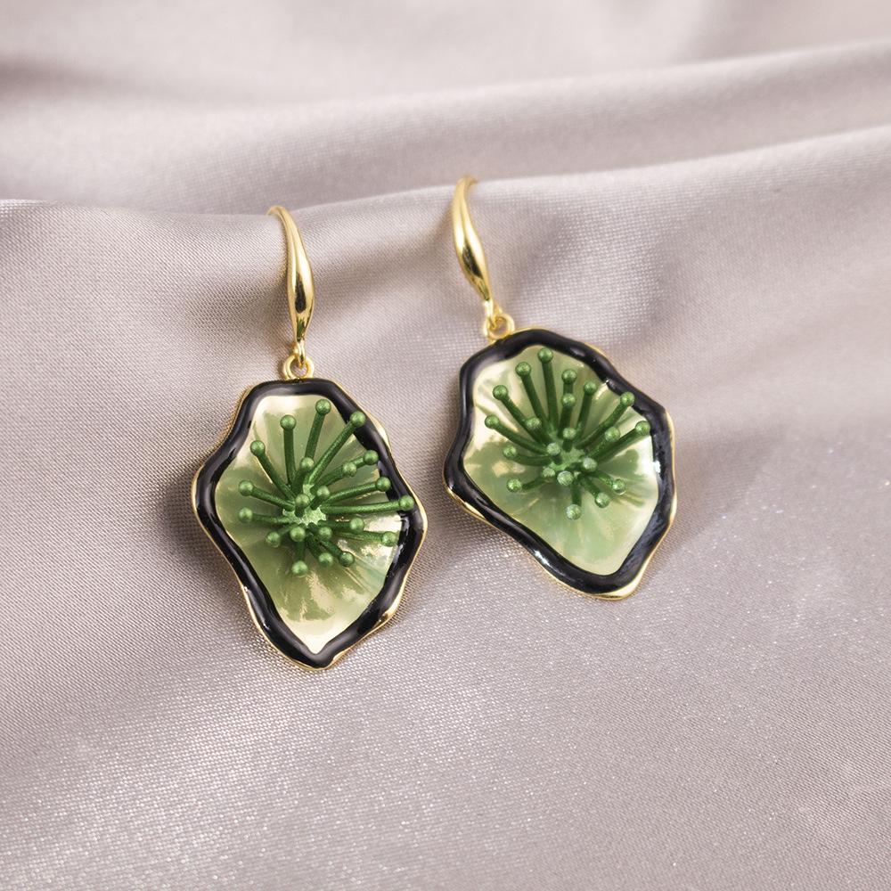 High-Grade Green Floral Pearl Earrings - Silver Needle Lily of the Valley and Tulip Design