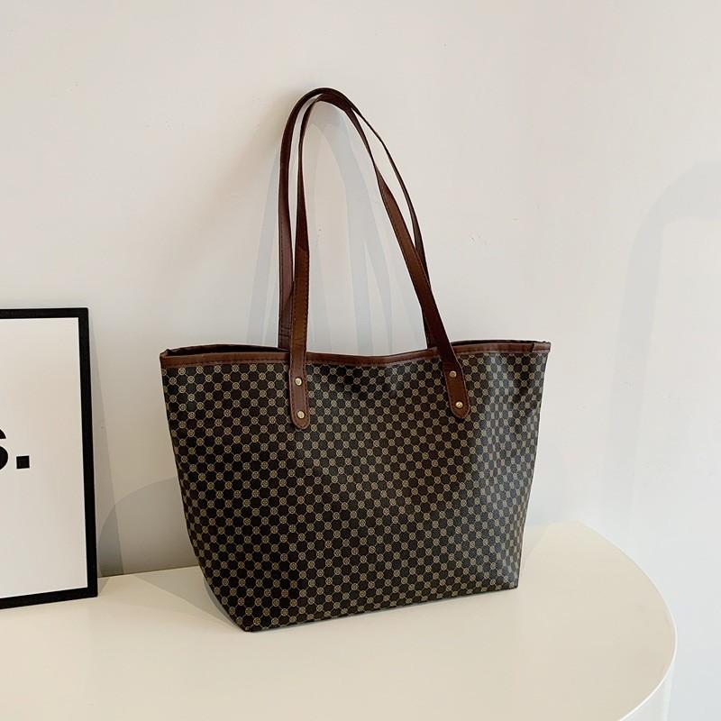 

Stylish Black And White Pu Tote Bag With Single Shoulder Design For Women коричневий