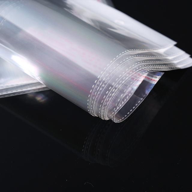 100 pièces Sac d'emballage transparent auto-adhésif Poches Opp en plastique à suspendre Sacs d'étanchéité Cadeaux pour présentation de bijoux Emballage de vente au détail